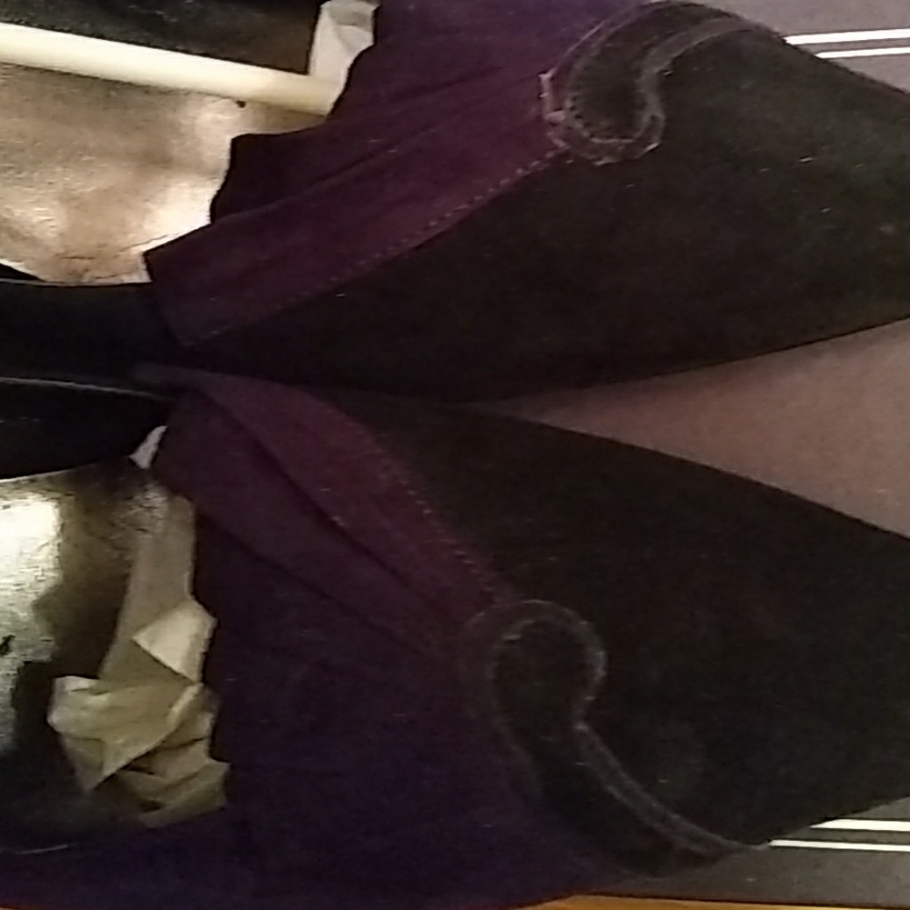 Shoes - Picture 7 of 7